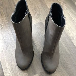 Women boots